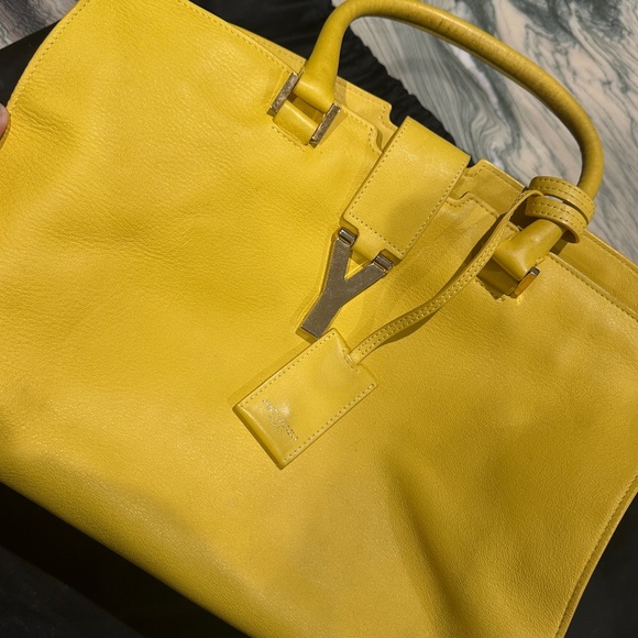 Yves Saint Laurent handbag - Picture 1 of 10